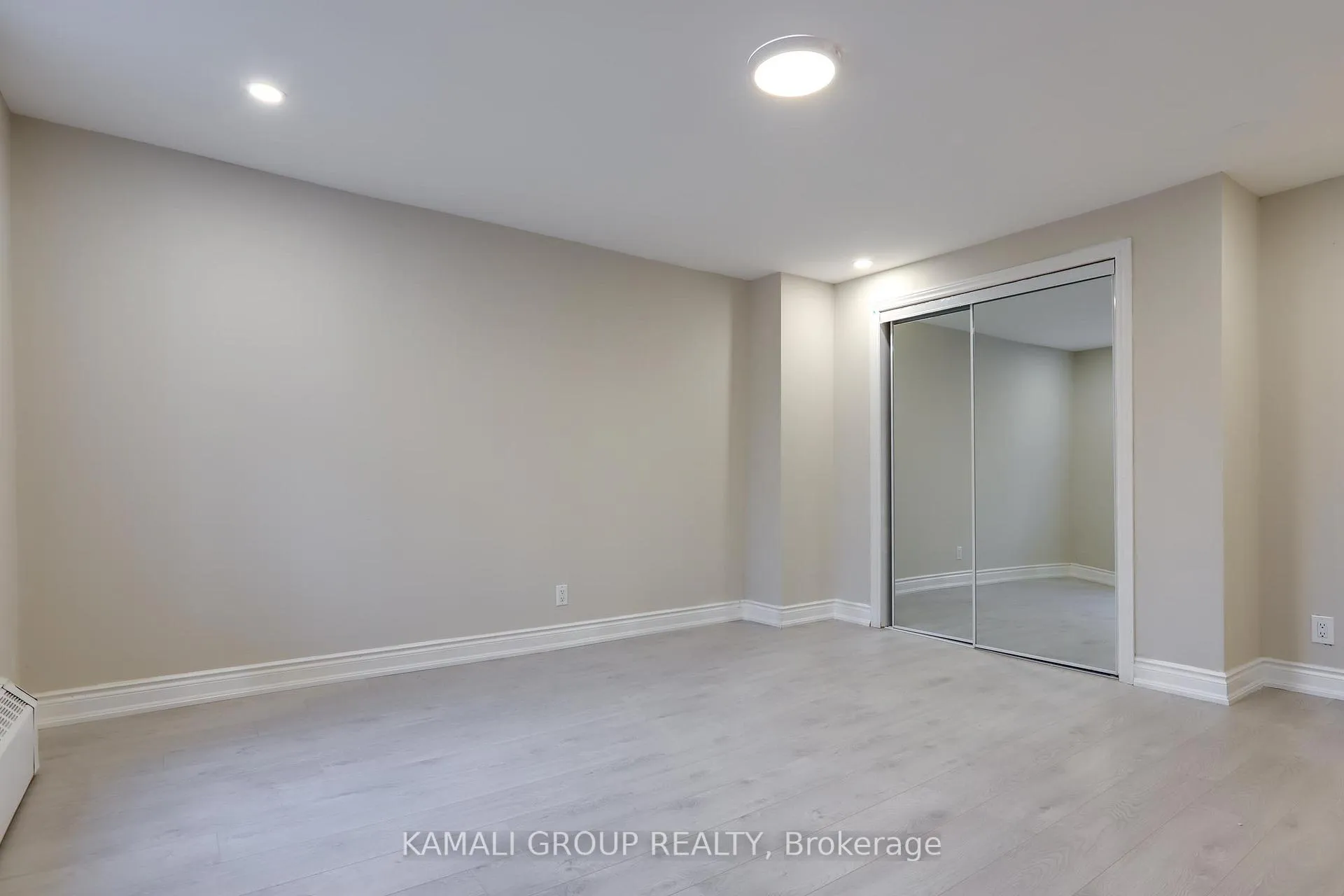 Photo 8 of Unit UNIT 2, 81 McMillan Drive, Oshawa, O'Neill — HOMEH