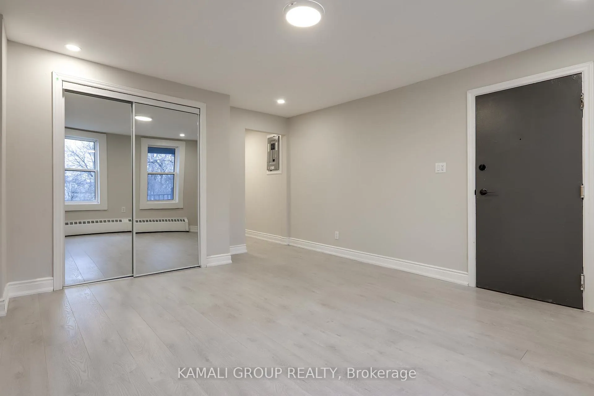 Photo 9 of Unit UNIT 2, 81 McMillan Drive, Oshawa, O'Neill — HOMEH
