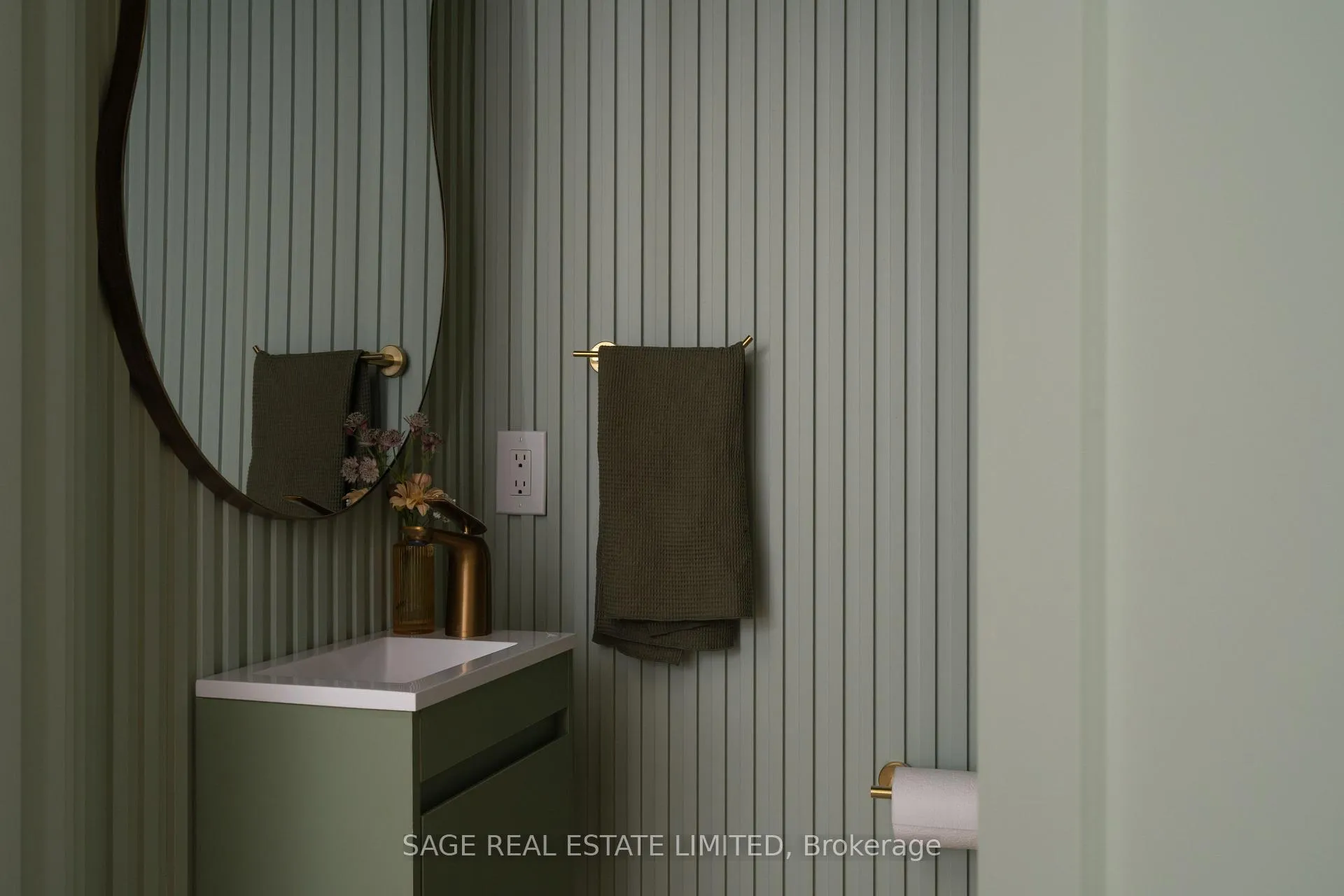 Photo 8 of 21 Galley Avenue, Toronto, Roncesvalles — HOMEH