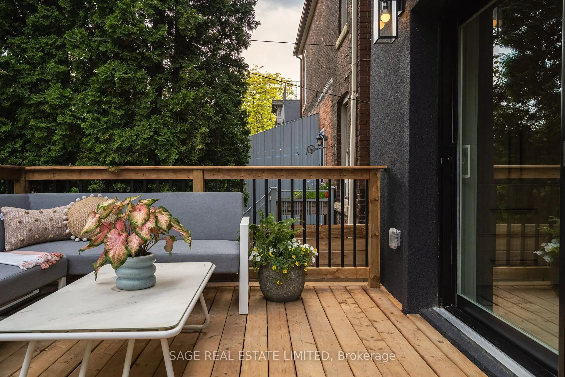 Photo 37 of 21 Galley Avenue, Toronto, Roncesvalles — HOMEH