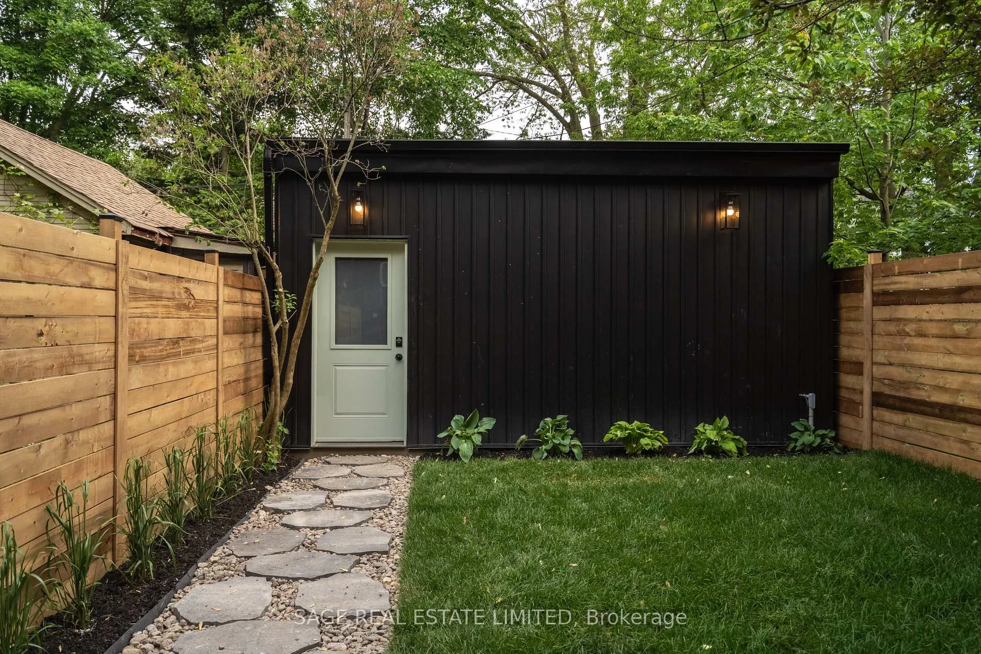 Photo 39 of 21 Galley Avenue, Toronto, Roncesvalles — HOMEH