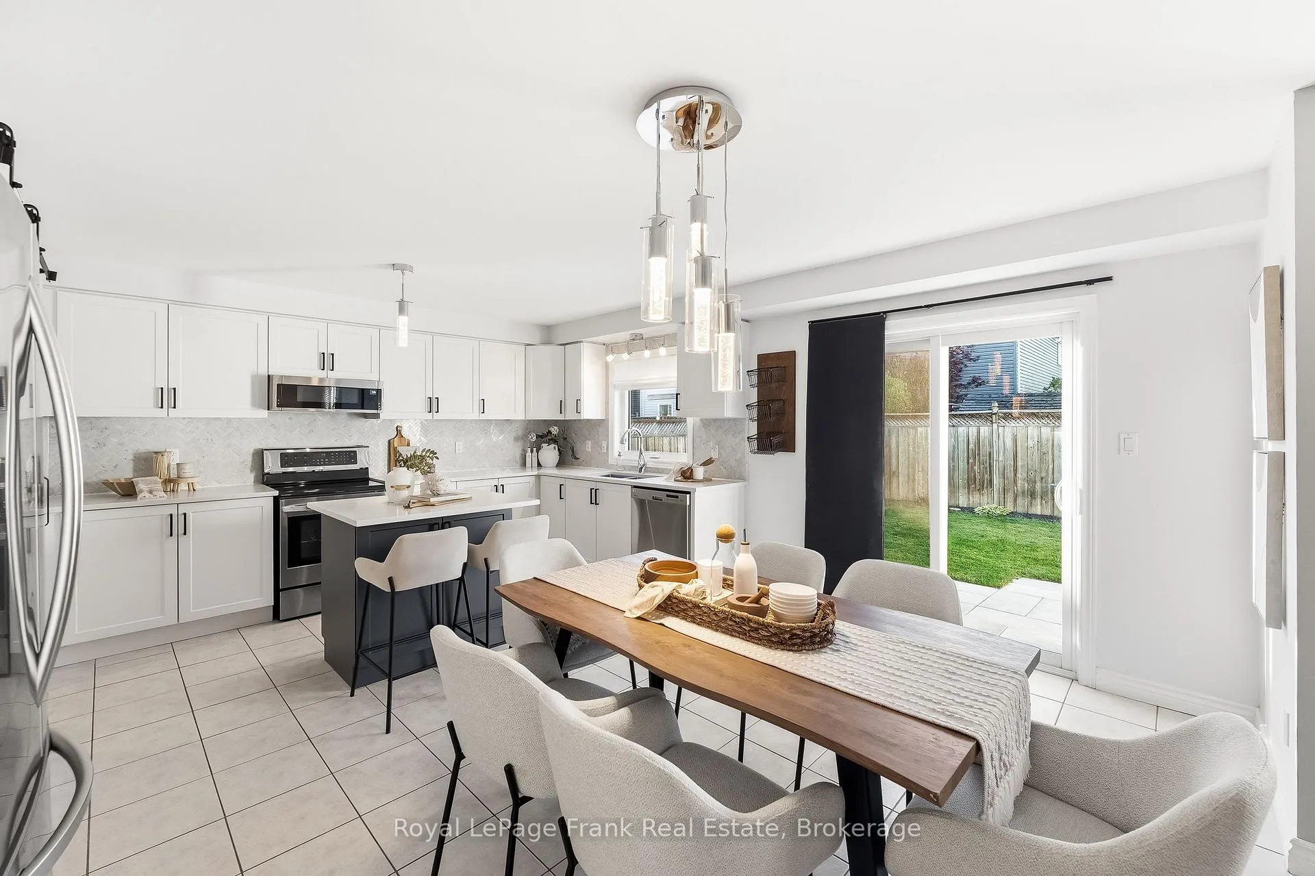 Photo 12 of 232 Shipway Avenue, Clarington, Newcastle — HOMEH