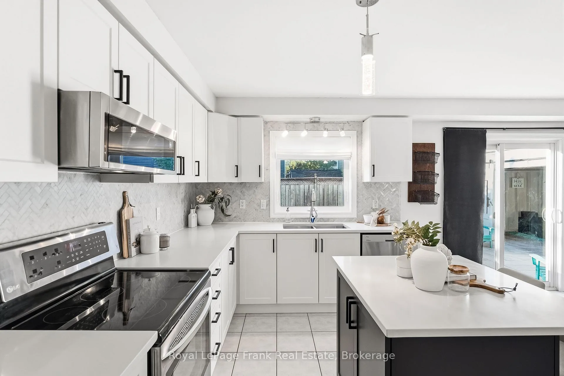 Photo 16 of 232 Shipway Avenue, Clarington, Newcastle — HOMEH