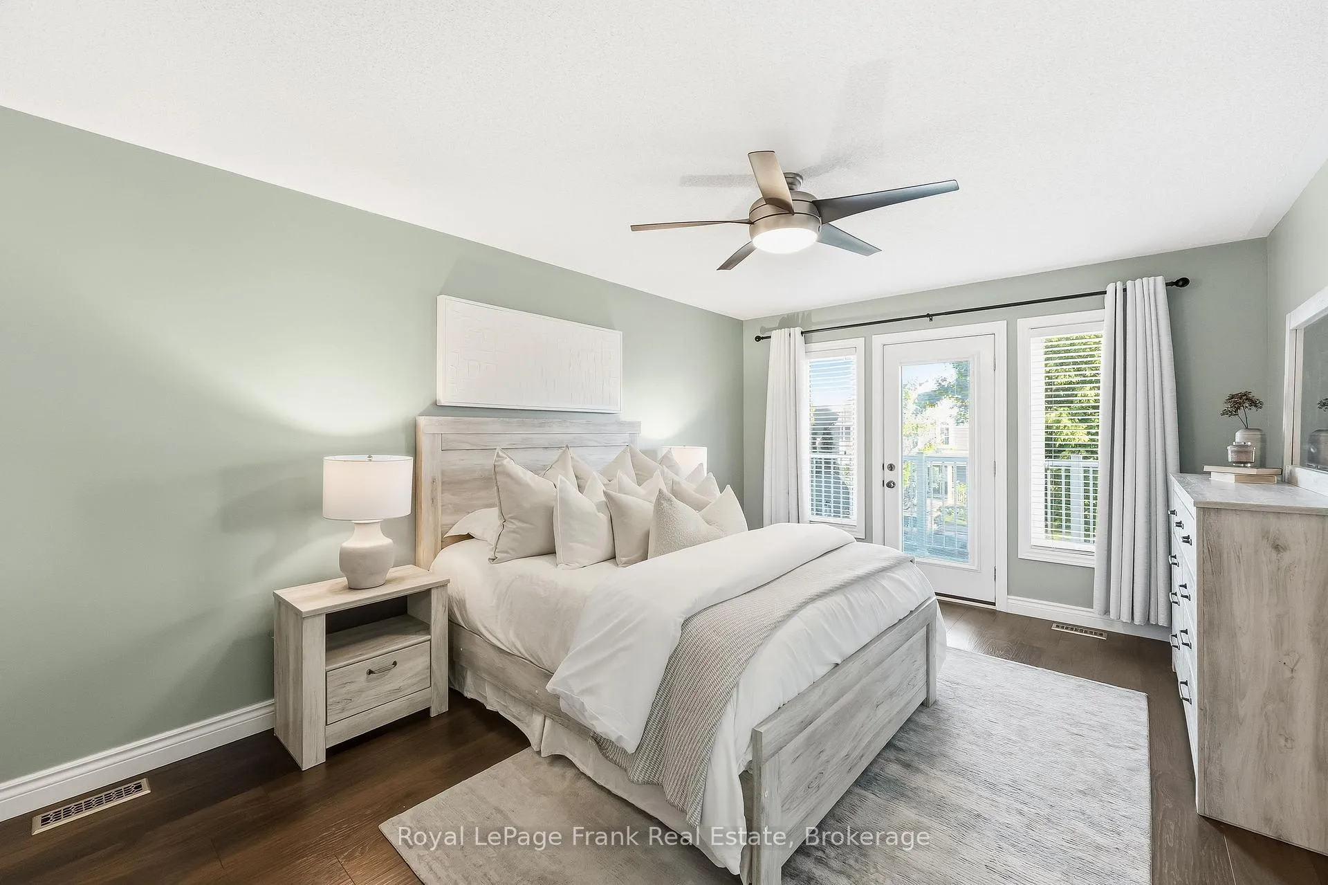 Photo 20 of 232 Shipway Avenue, Clarington, Newcastle — HOMEH