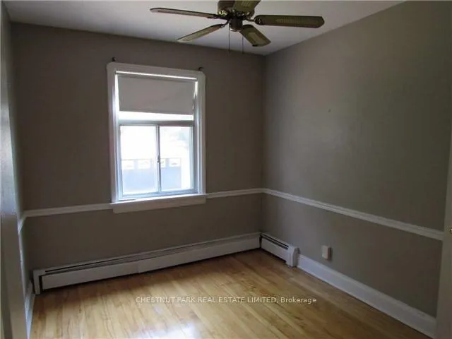 Photo 5 of 143 Glenvale Boulevard, Toronto, Leaside — HOMEH