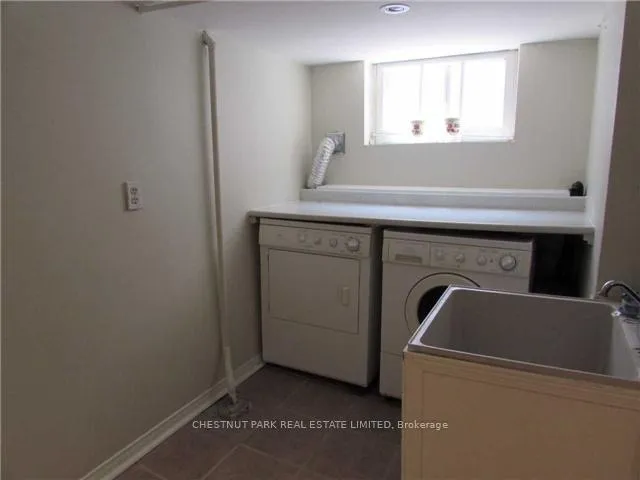 Photo 7 of 143 Glenvale Boulevard, Toronto, Leaside — HOMEH