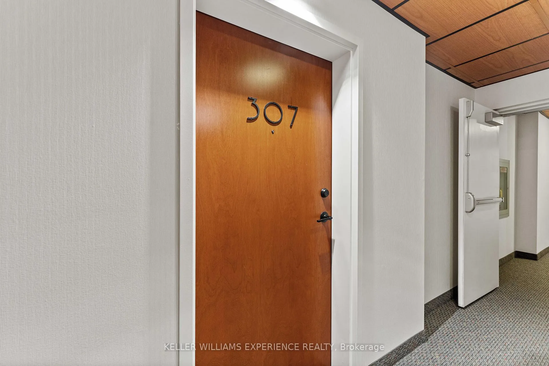 Photo 8 of Unit 307, 720 Yonge Street, Barrie, Painswick South — HOMEH