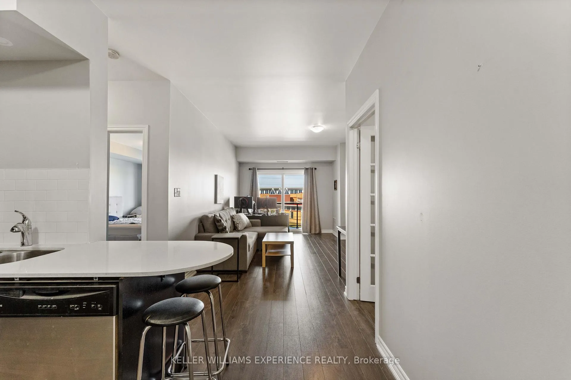 Photo 10 of Unit 307, 720 Yonge Street, Barrie, Painswick South — HOMEH