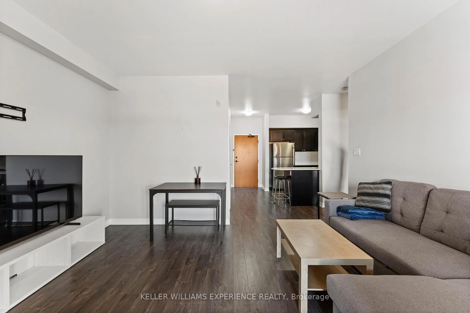 Photo 12 of Unit 307, 720 Yonge Street, Barrie, Painswick South — HOMEH