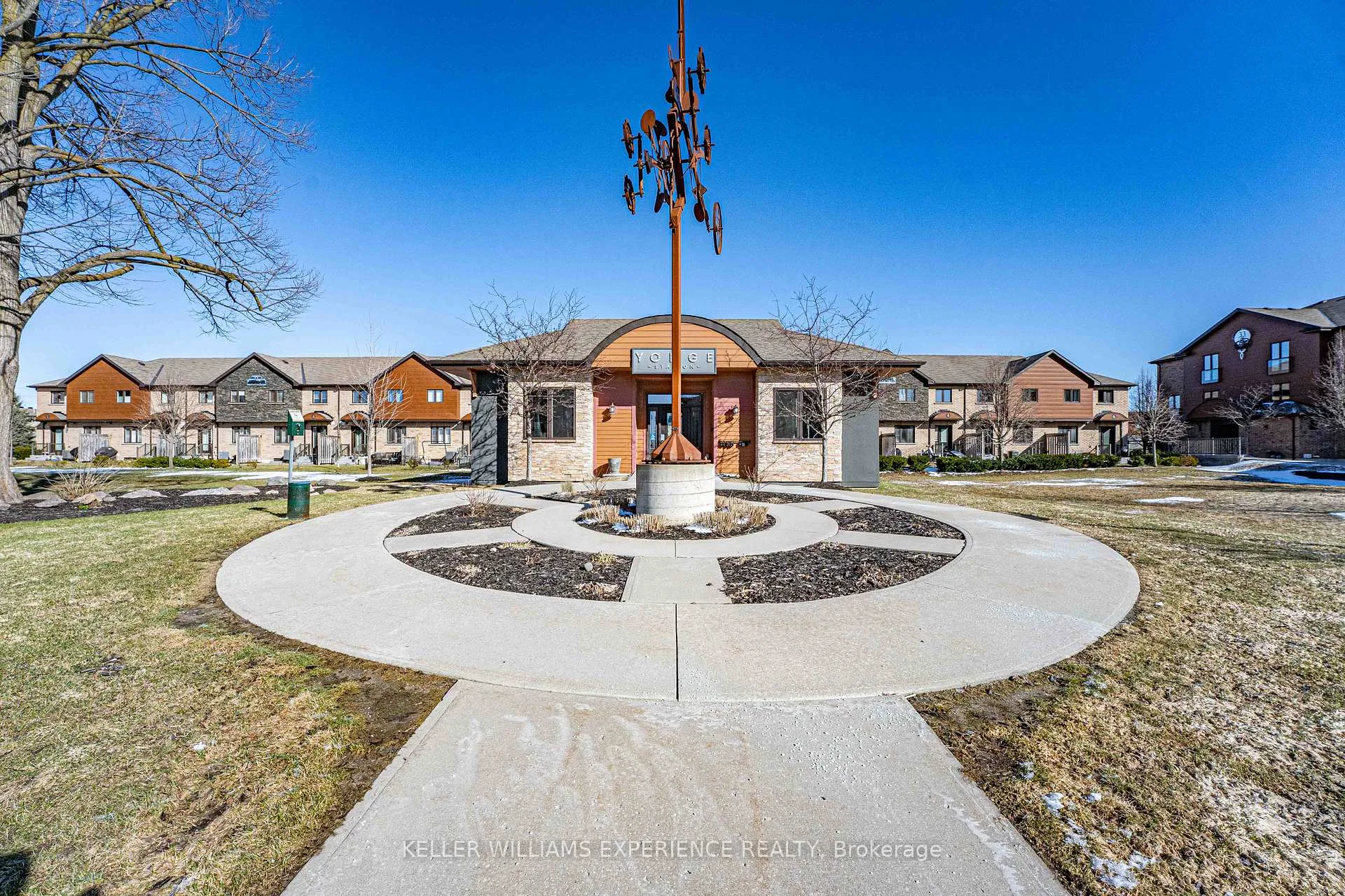 Photo 21 of Unit 307, 720 Yonge Street, Barrie, Painswick South — HOMEH