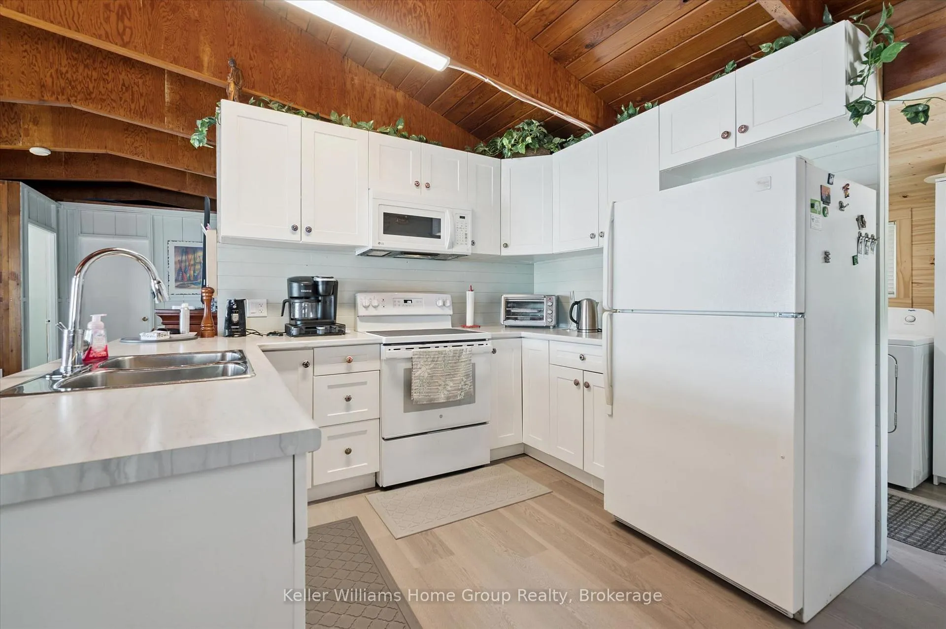 Photo 7 of 115 First Street, Centre Wellington, Rural Centre Wellington East — HOMEH