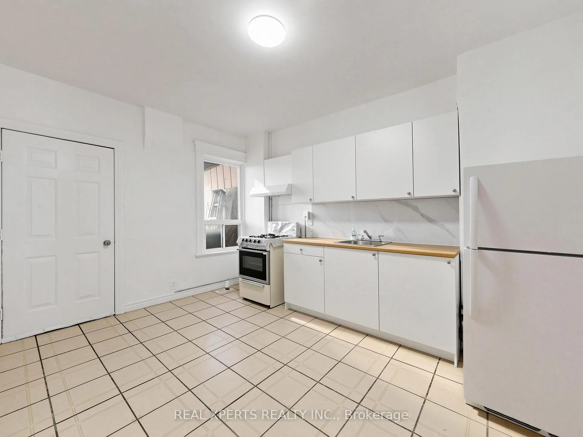 Photo 9 of 52 Laughton Avenue, Toronto, Weston-Pellam Park — HOMEH