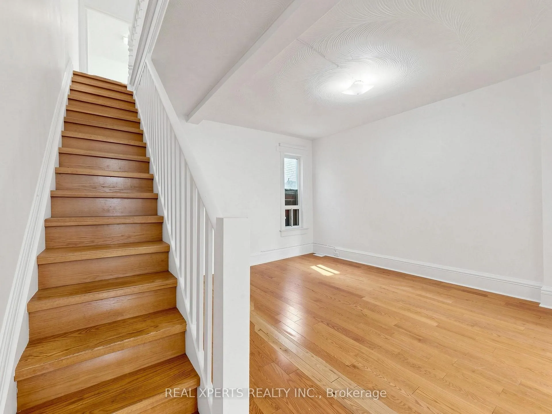 Photo 11 of 52 Laughton Avenue, Toronto, Weston-Pellam Park — HOMEH