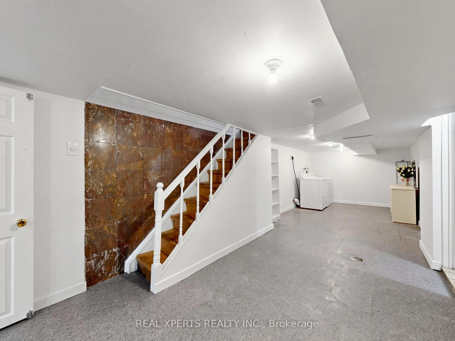 Photo 22 of 52 Laughton Avenue, Toronto, Weston-Pellam Park — HOMEH