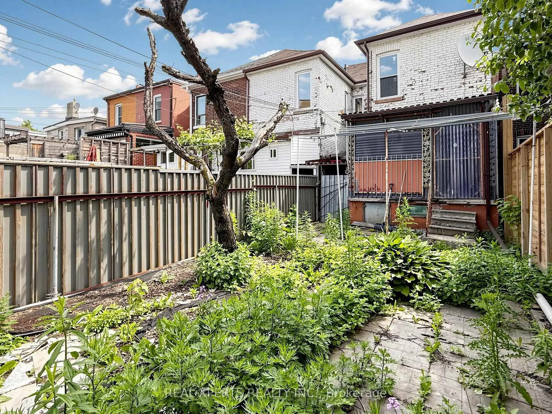 Photo 27 of 52 Laughton Avenue, Toronto, Weston-Pellam Park — HOMEH