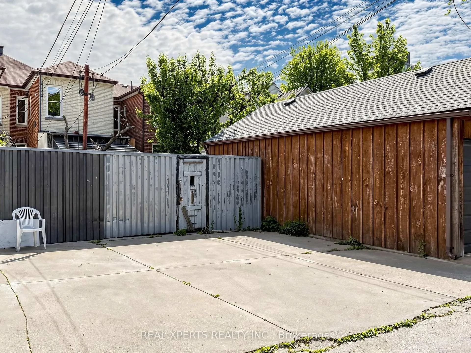 Photo 30 of 52 Laughton Avenue, Toronto, Weston-Pellam Park — HOMEH