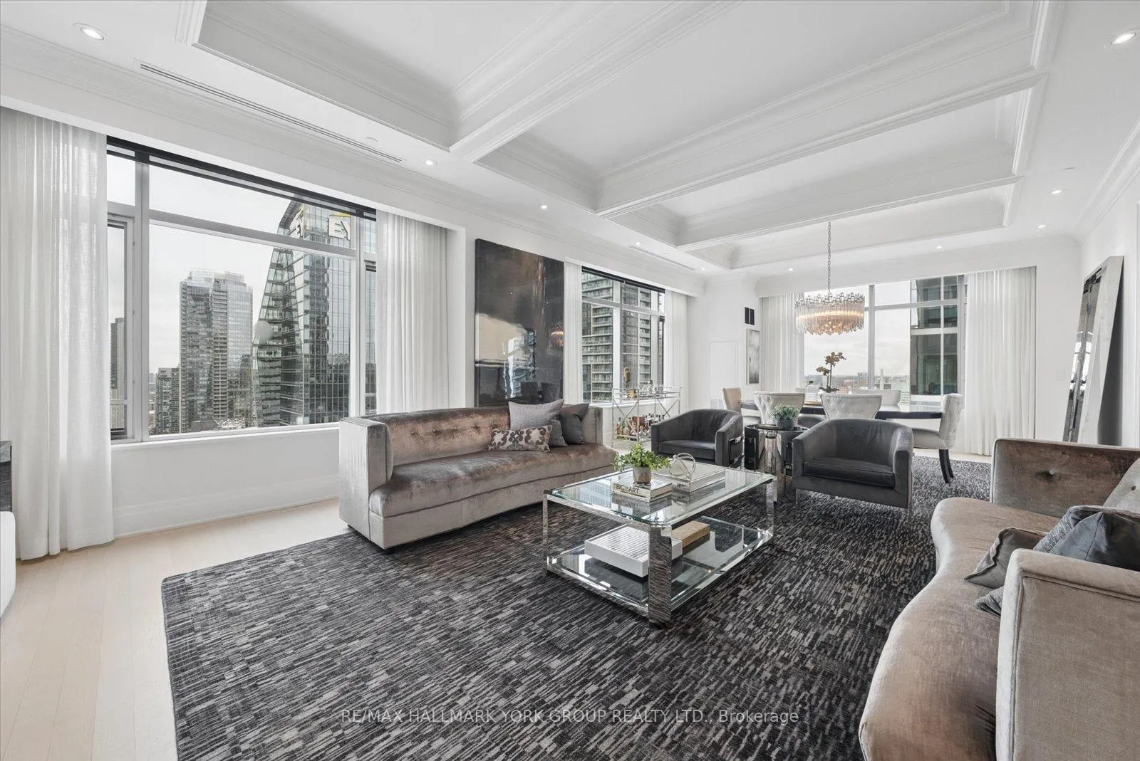 Front of Unit 3401, 311 Bay Street