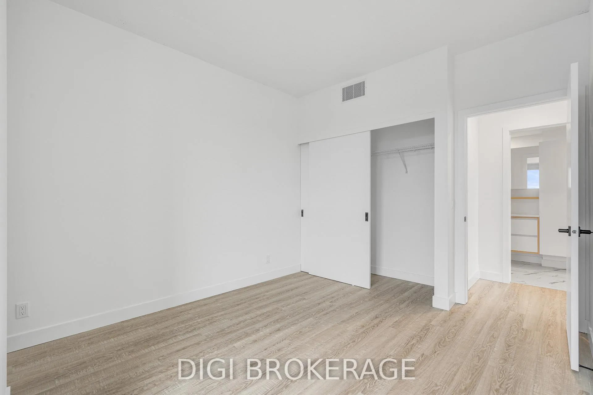 Photo 15 of Unit 1803, 1240 Cummings Avenue, Ottawa, Cyrville — HOMEH