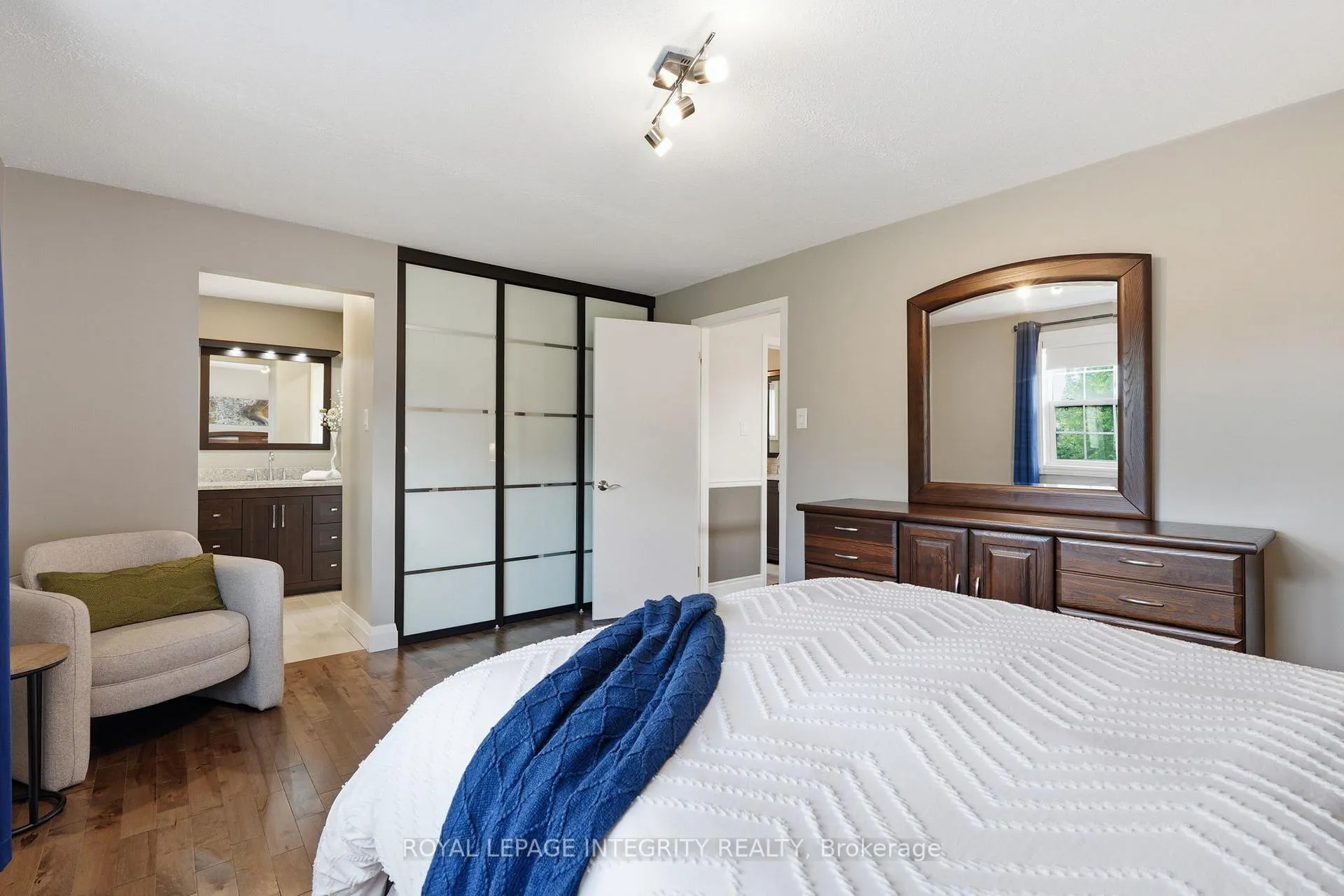 Photo 22 of 192 Park Grove Drive, Ottawa, Queenswood Heights South — HOMEH