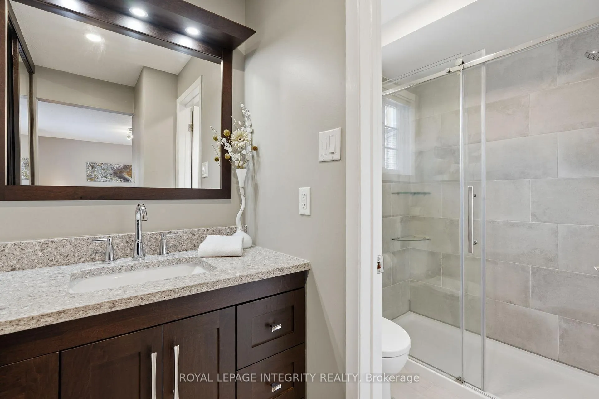Photo 23 of 192 Park Grove Drive, Ottawa, Queenswood Heights South — HOMEH