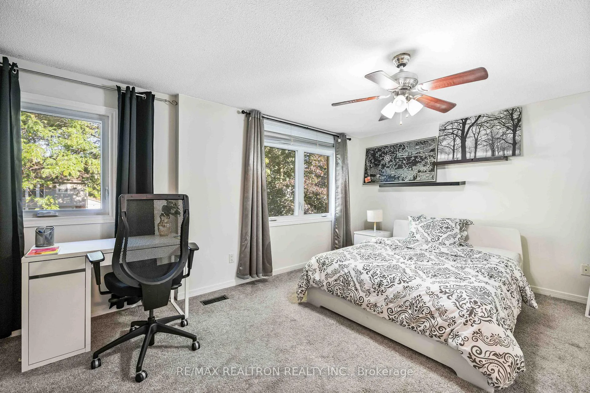 Photo 9 of 264 Galway Court, Oshawa, Vanier — HOMEH