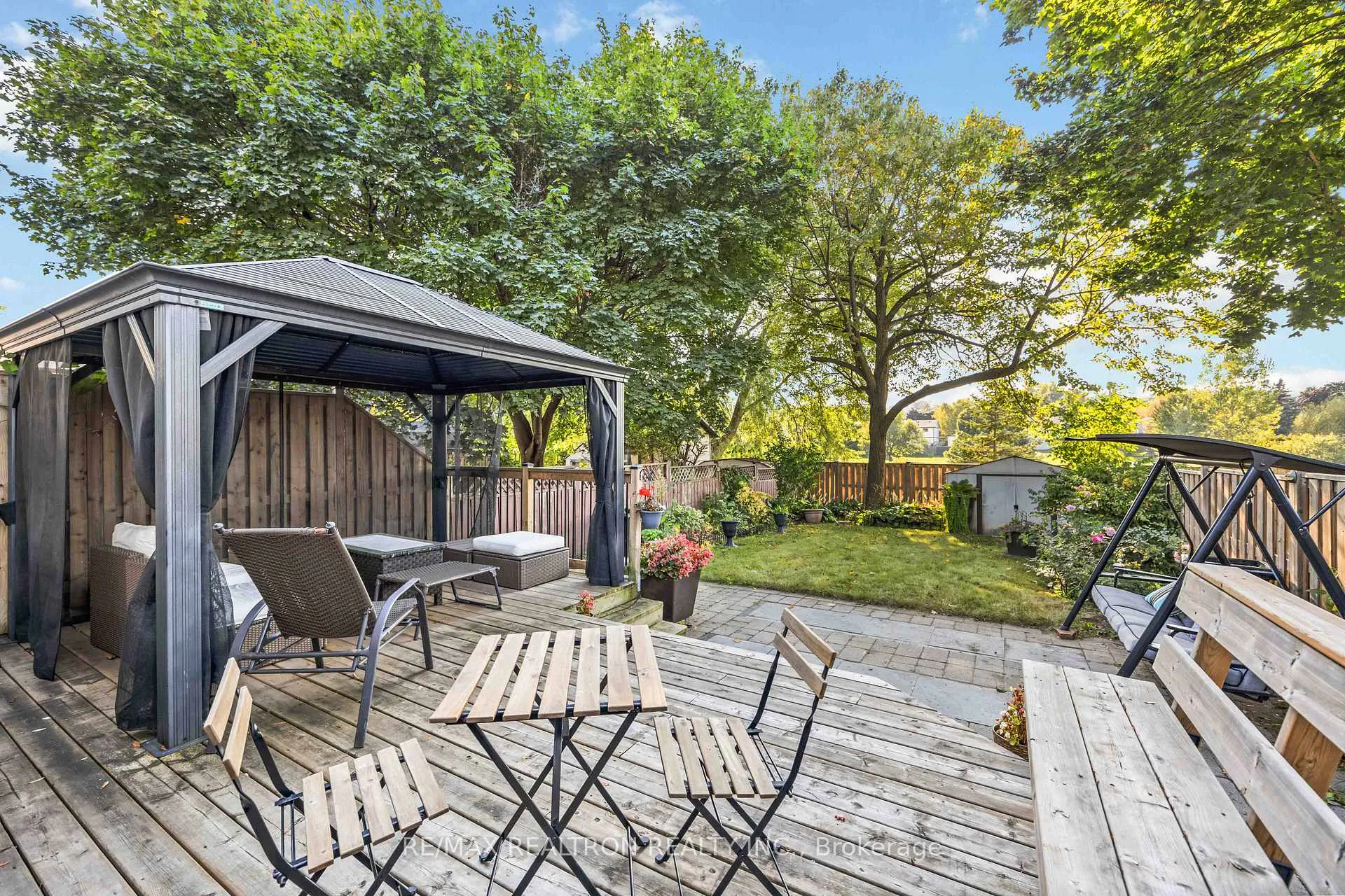 Photo 19 of 264 Galway Court, Oshawa, Vanier — HOMEH