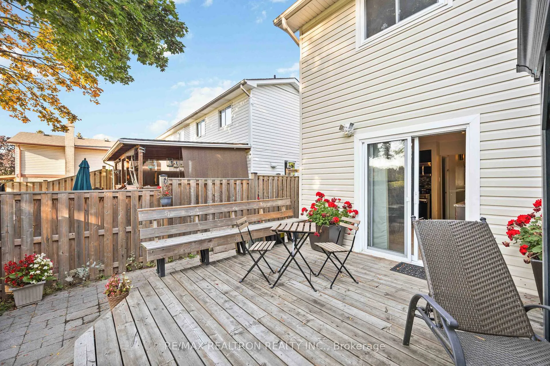 Photo 21 of 264 Galway Court, Oshawa, Vanier — HOMEH