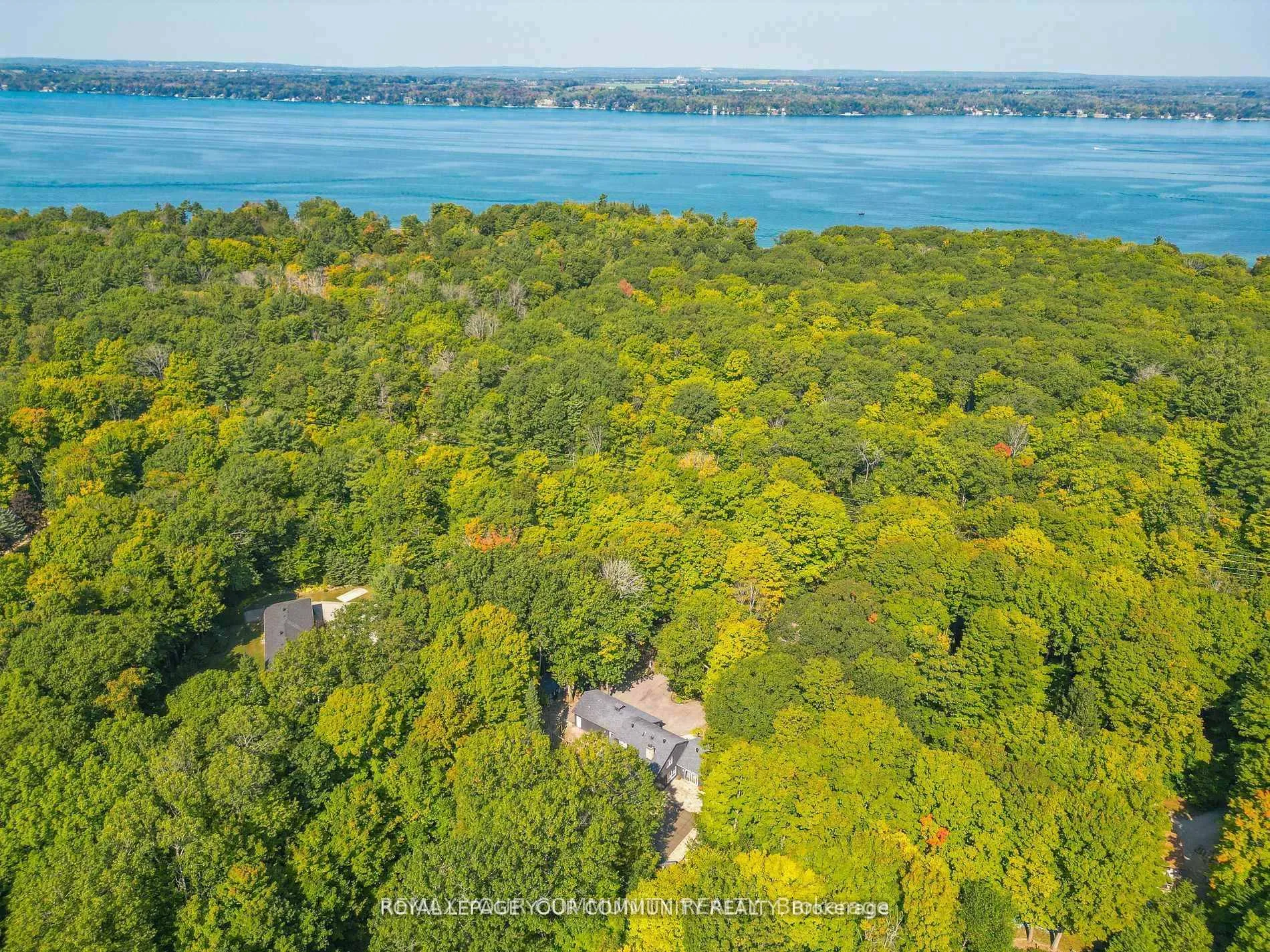 Photo 9 of 527 Big Bay Point Road, Innisfil, Rural Innisfil — HOMEH