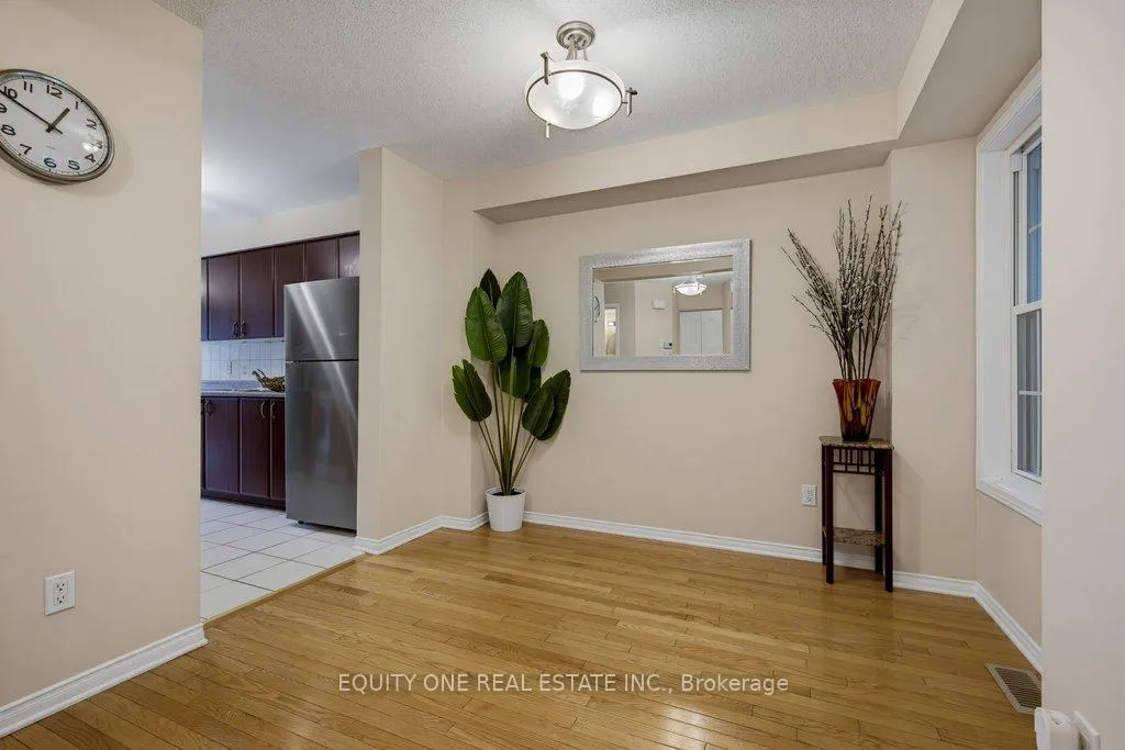 Photo 8 of 325 Applecross Crescent, Ottawa, Kanata - Morgan's Grant/South March — HOMEH