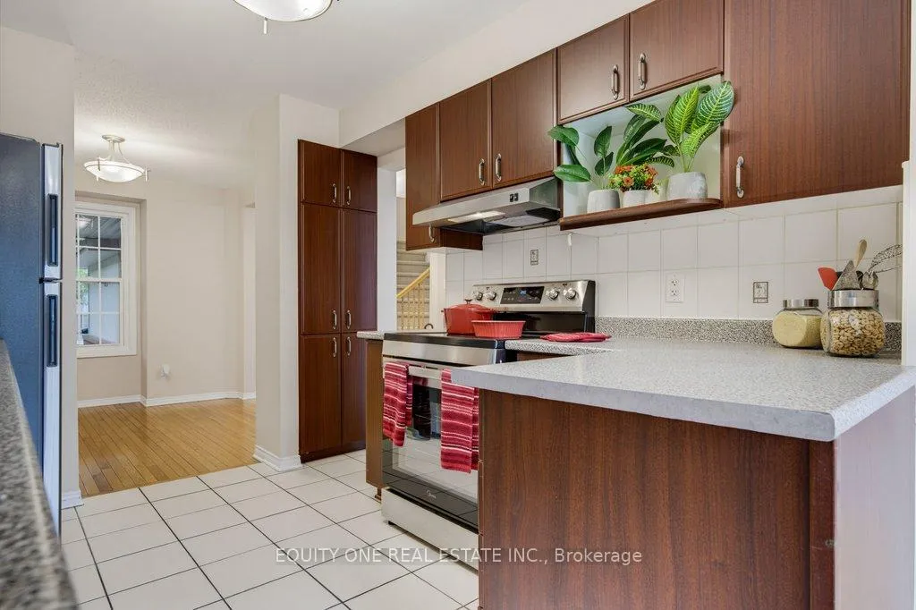 Photo 17 of 325 Applecross Crescent, Ottawa, Kanata - Morgan's Grant/South March — HOMEH