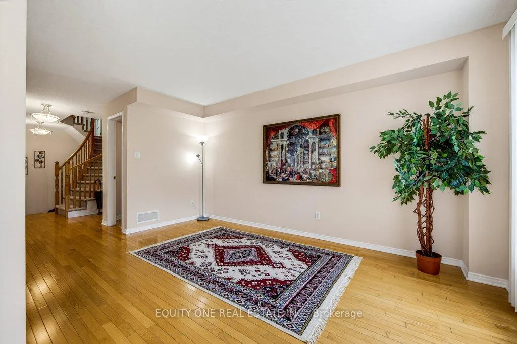 Photo 18 of 325 Applecross Crescent, Ottawa, Kanata - Morgan's Grant/South March — HOMEH