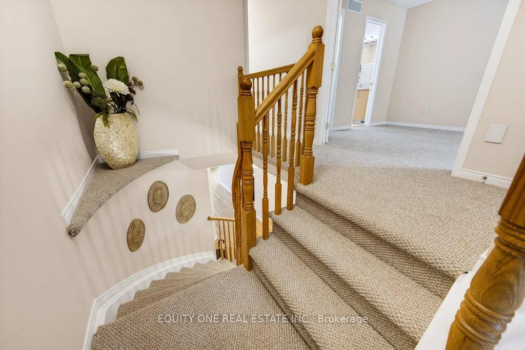 Photo 27 of 325 Applecross Crescent, Ottawa, Kanata - Morgan's Grant/South March — HOMEH