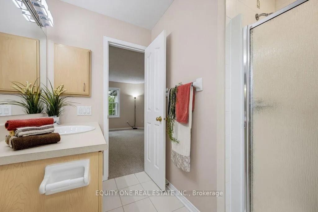 Photo 32 of 325 Applecross Crescent, Ottawa, Kanata - Morgan's Grant/South March — HOMEH