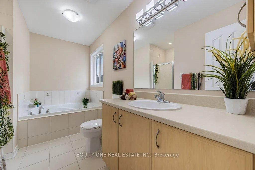 Photo 33 of 325 Applecross Crescent, Ottawa, Kanata - Morgan's Grant/South March — HOMEH