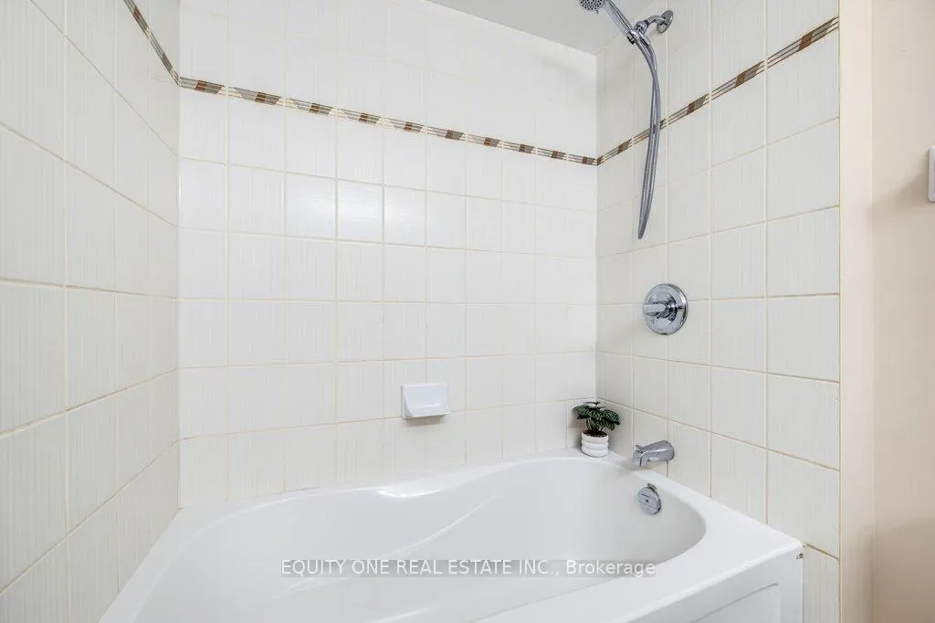 Photo 36 of 325 Applecross Crescent, Ottawa, Kanata - Morgan's Grant/South March — HOMEH