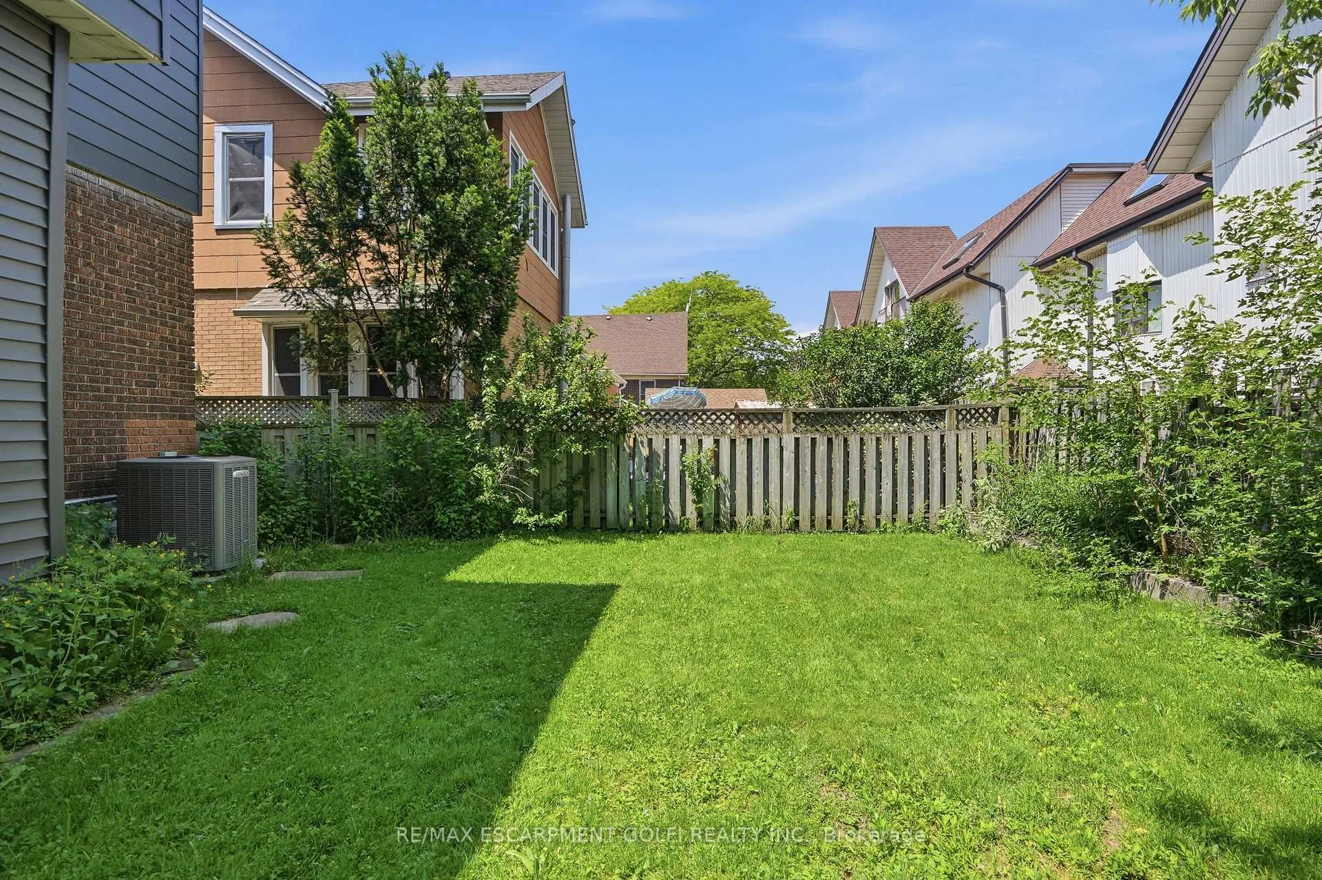 Photo 10 of Unit Lower, 4849 Willmott Street, Niagara Falls, Cherrywood — HOMEH