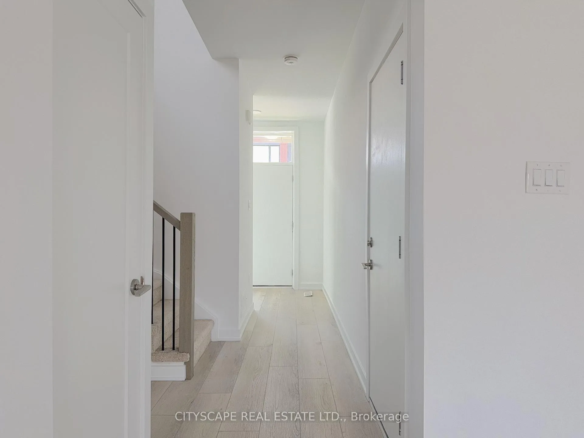 Photo 8 of Unit 13, 416 Dundas Street S, Cambridge — HOMEH