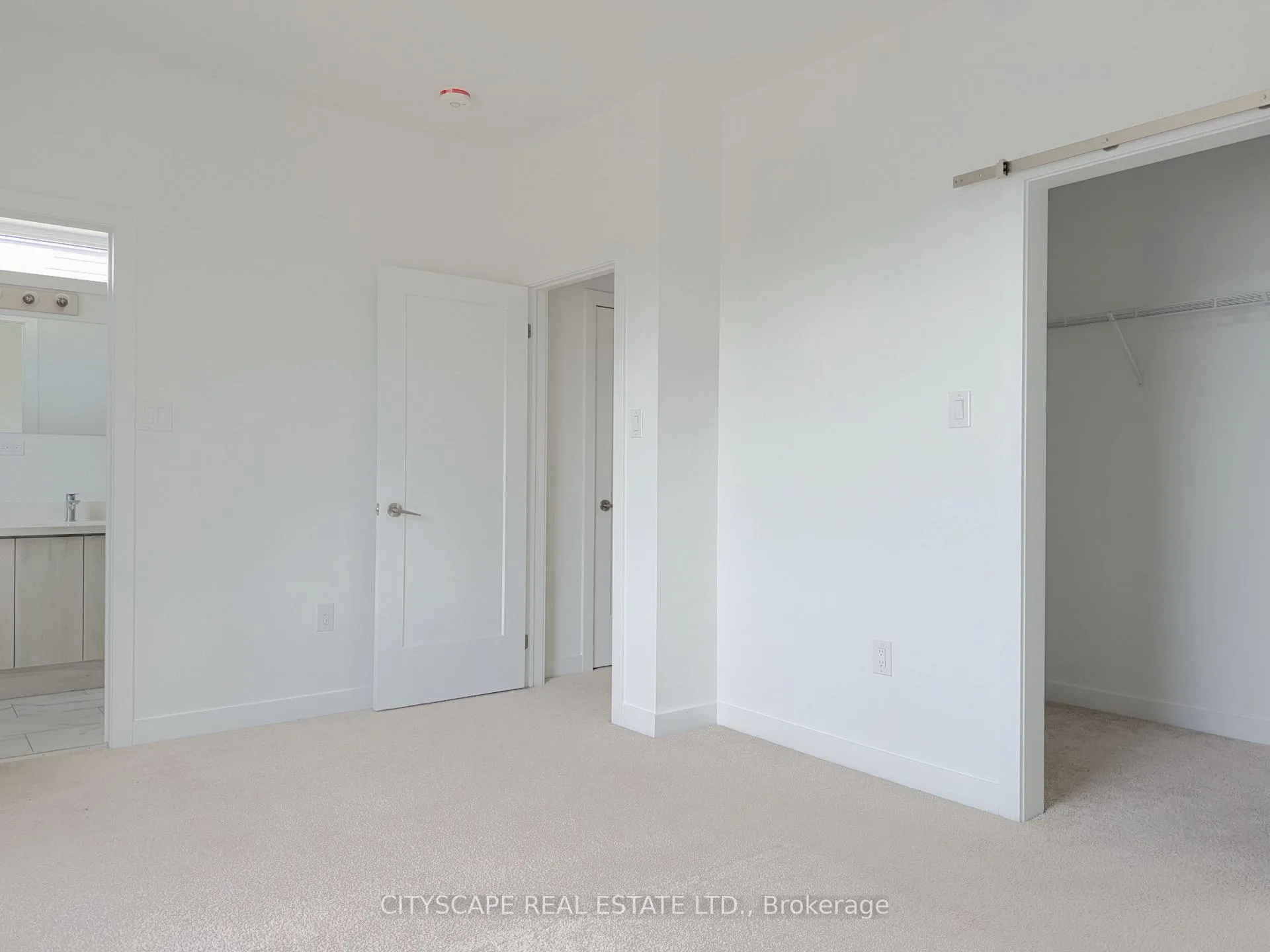Photo 11 of Unit 13, 416 Dundas Street S, Cambridge — HOMEH