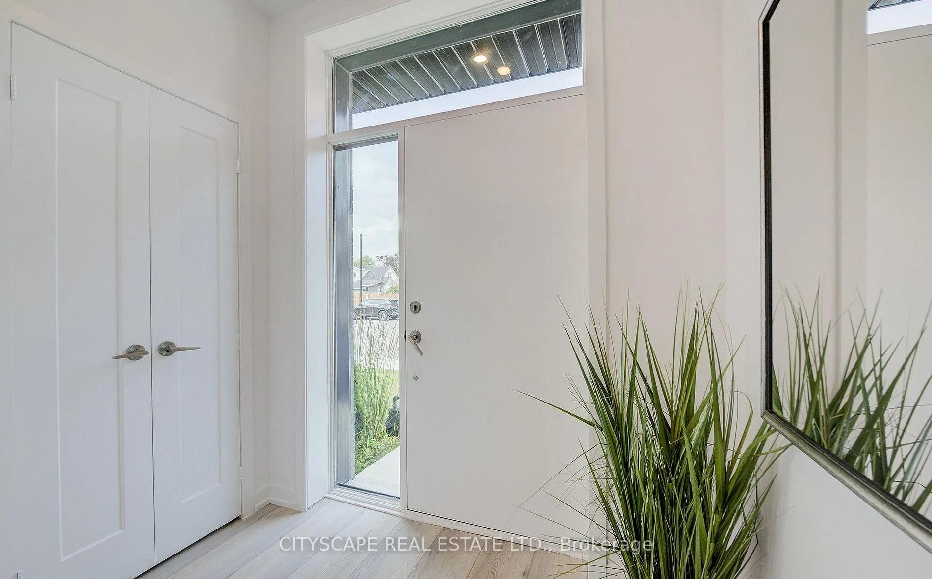 Photo 21 of Unit 13, 416 Dundas Street S, Cambridge — HOMEH