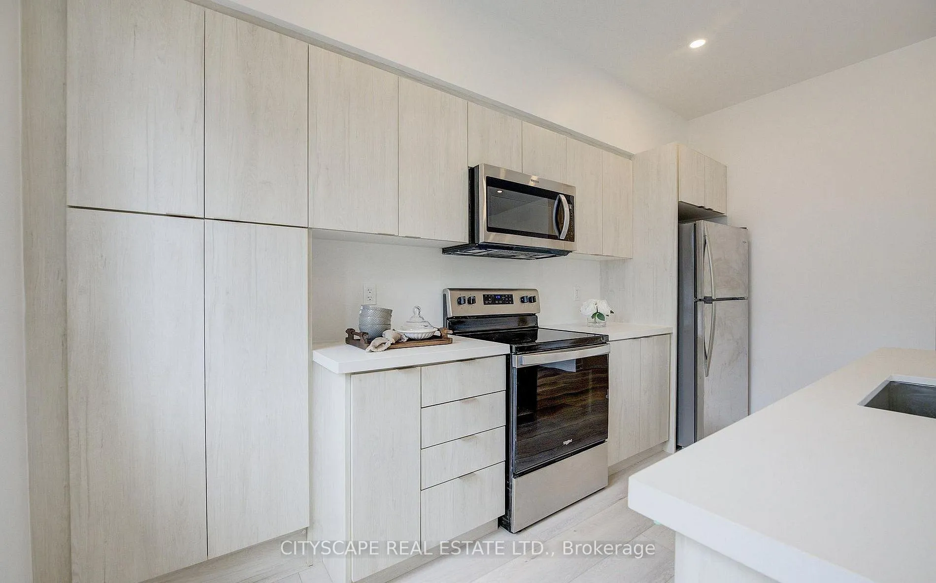 Photo 23 of Unit 13, 416 Dundas Street S, Cambridge — HOMEH