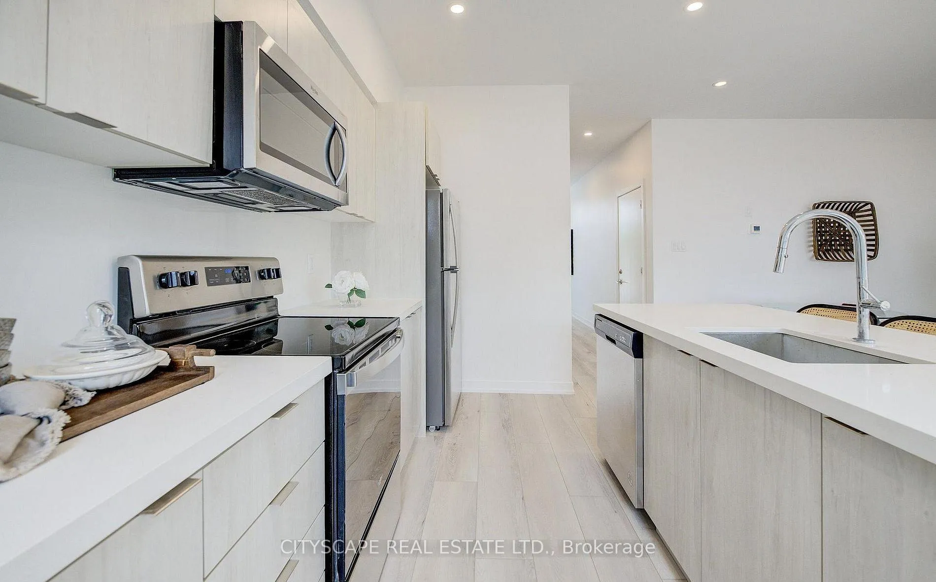 Photo 24 of Unit 13, 416 Dundas Street S, Cambridge — HOMEH