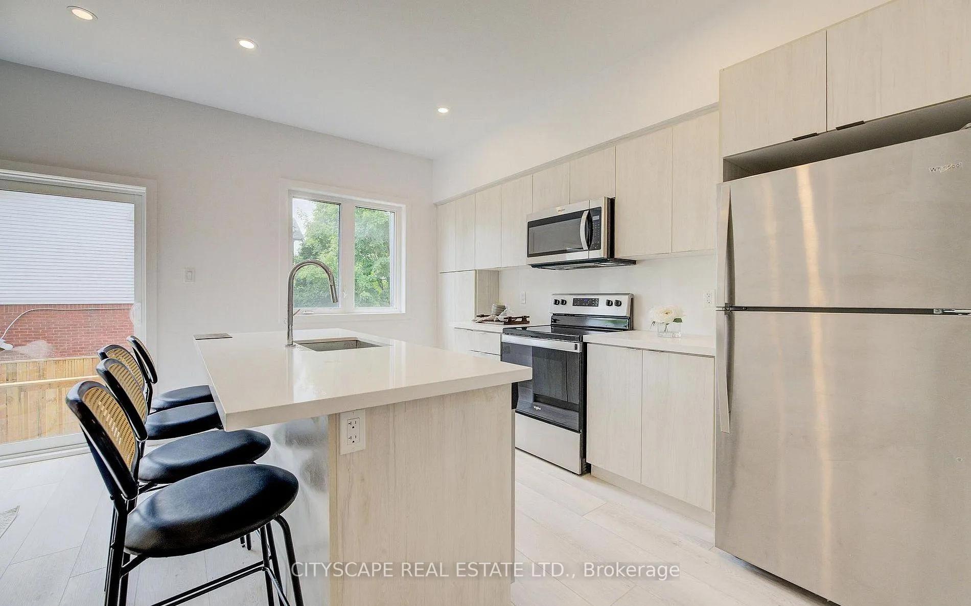 Photo 25 of Unit 13, 416 Dundas Street S, Cambridge — HOMEH