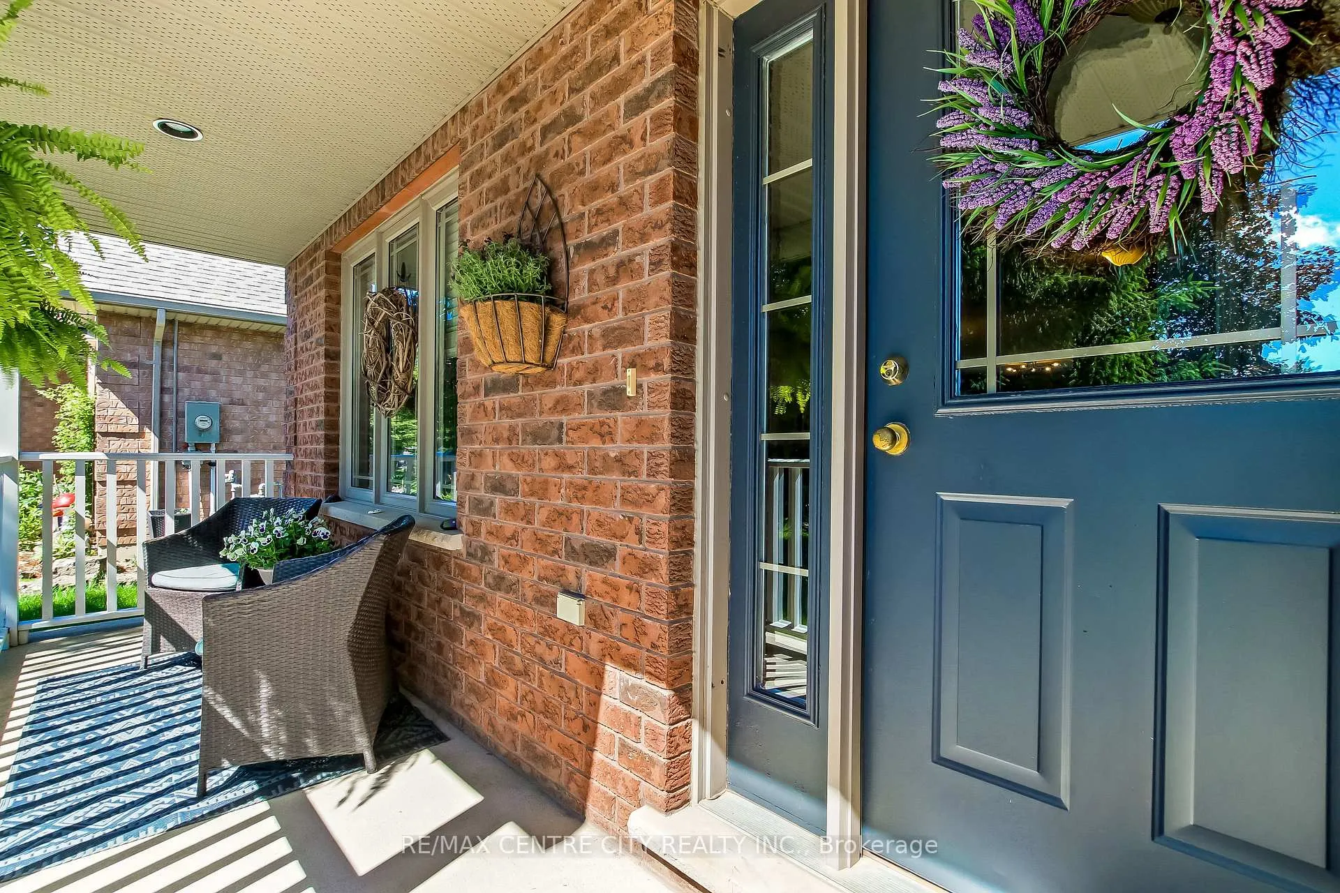 Photo 3 of 34 Lightbourne Avenue, Stratford — HOMEH
