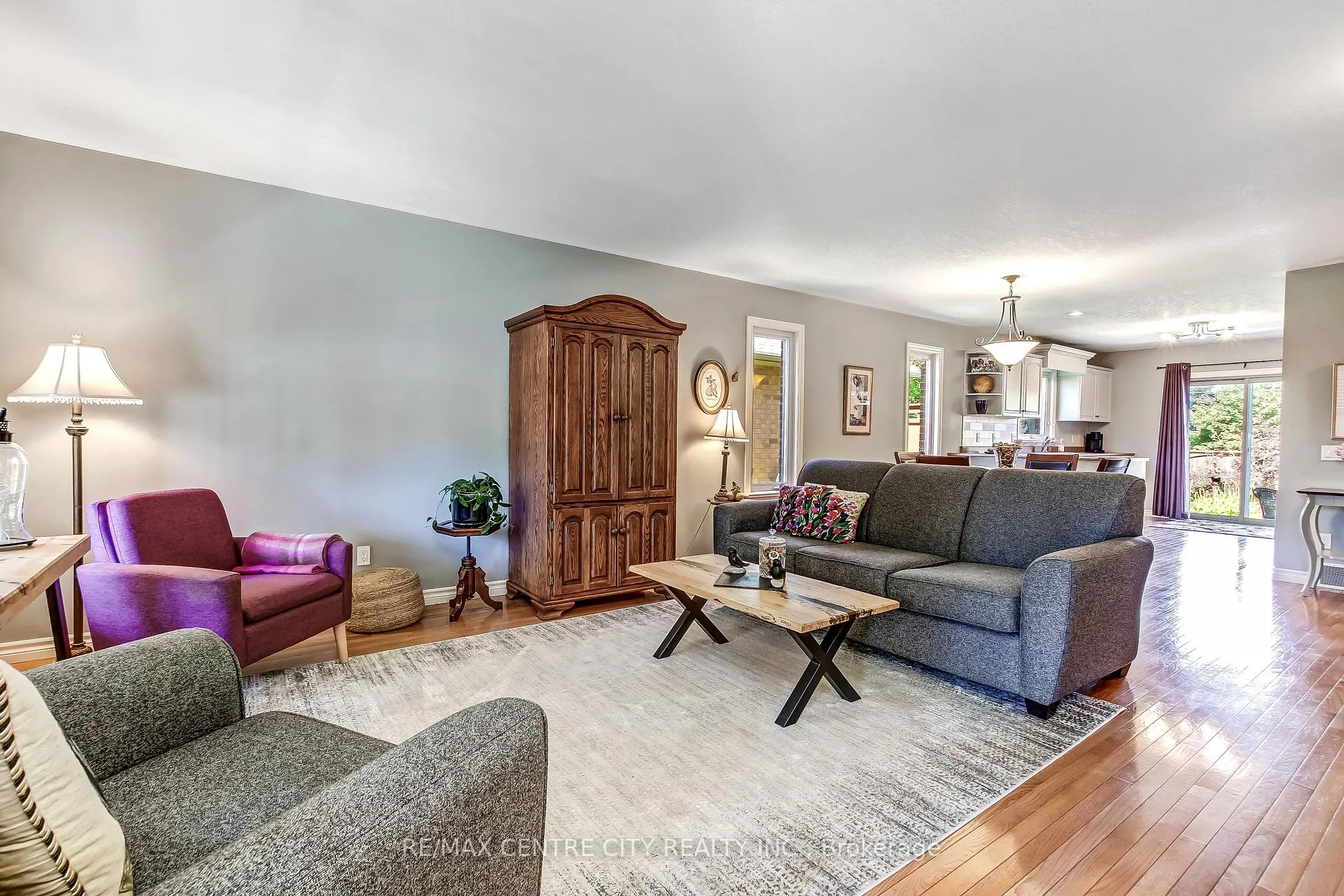 Photo 5 of 34 Lightbourne Avenue, Stratford — HOMEH
