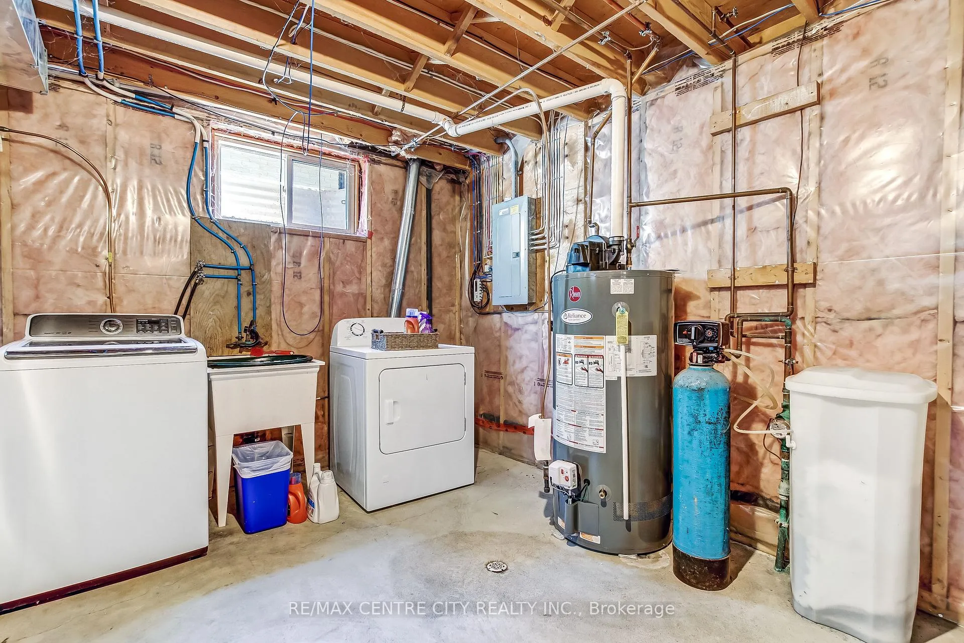Photo 18 of 34 Lightbourne Avenue, Stratford — HOMEH