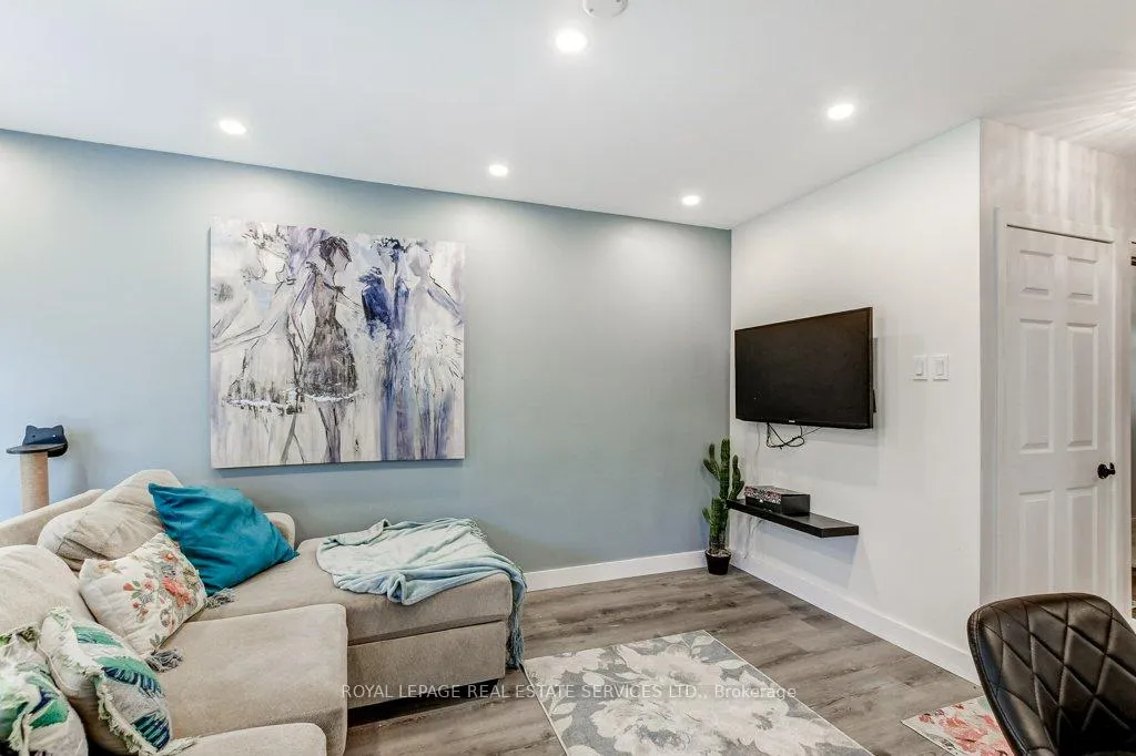 Photo 9 of Unit 34, 532 Sheraton Road, Burlington, Appleby — HOMEH