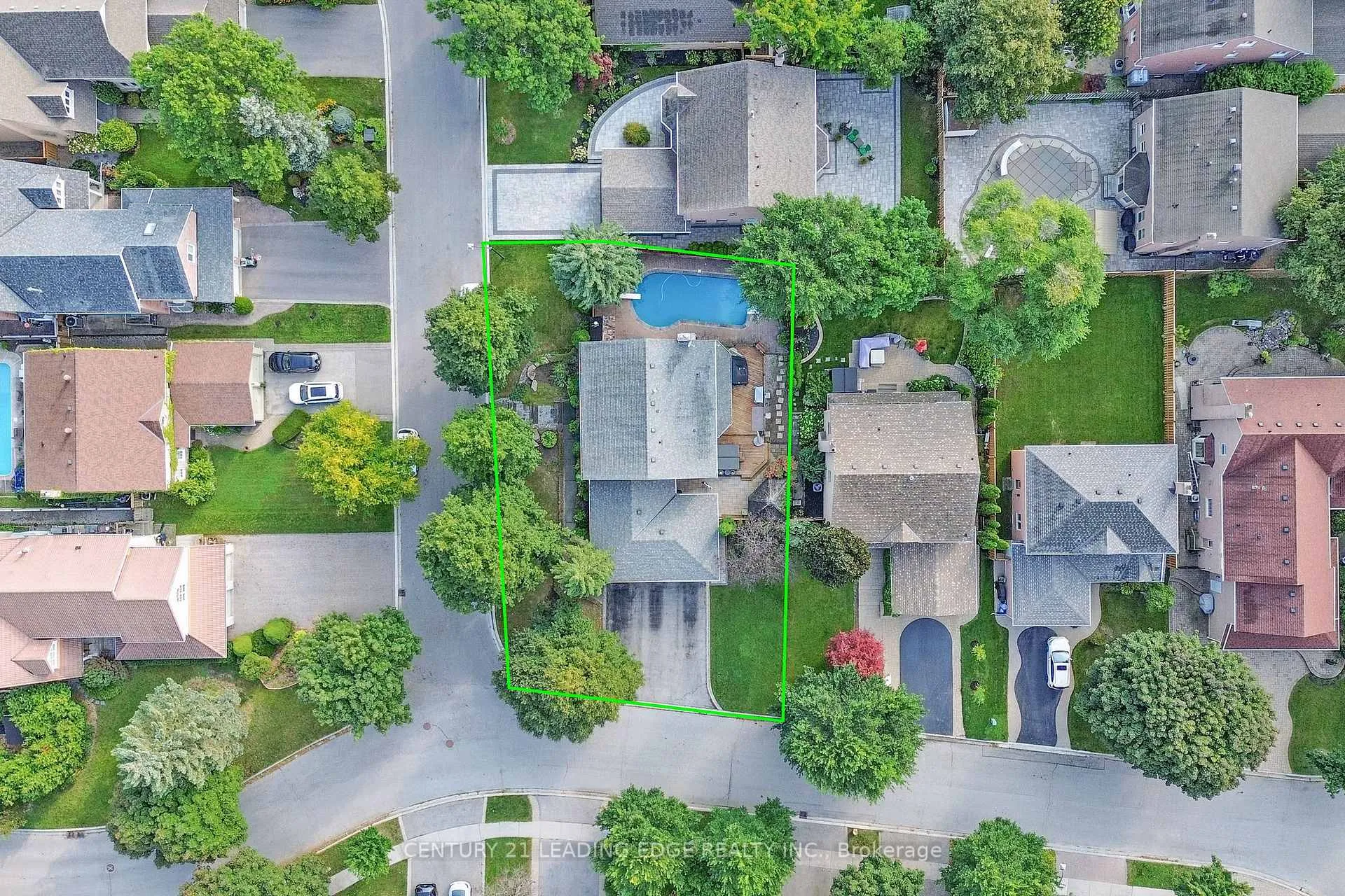 Photo 7 of 11 Hedgewood Drive, Markham, Unionville — HOMEH