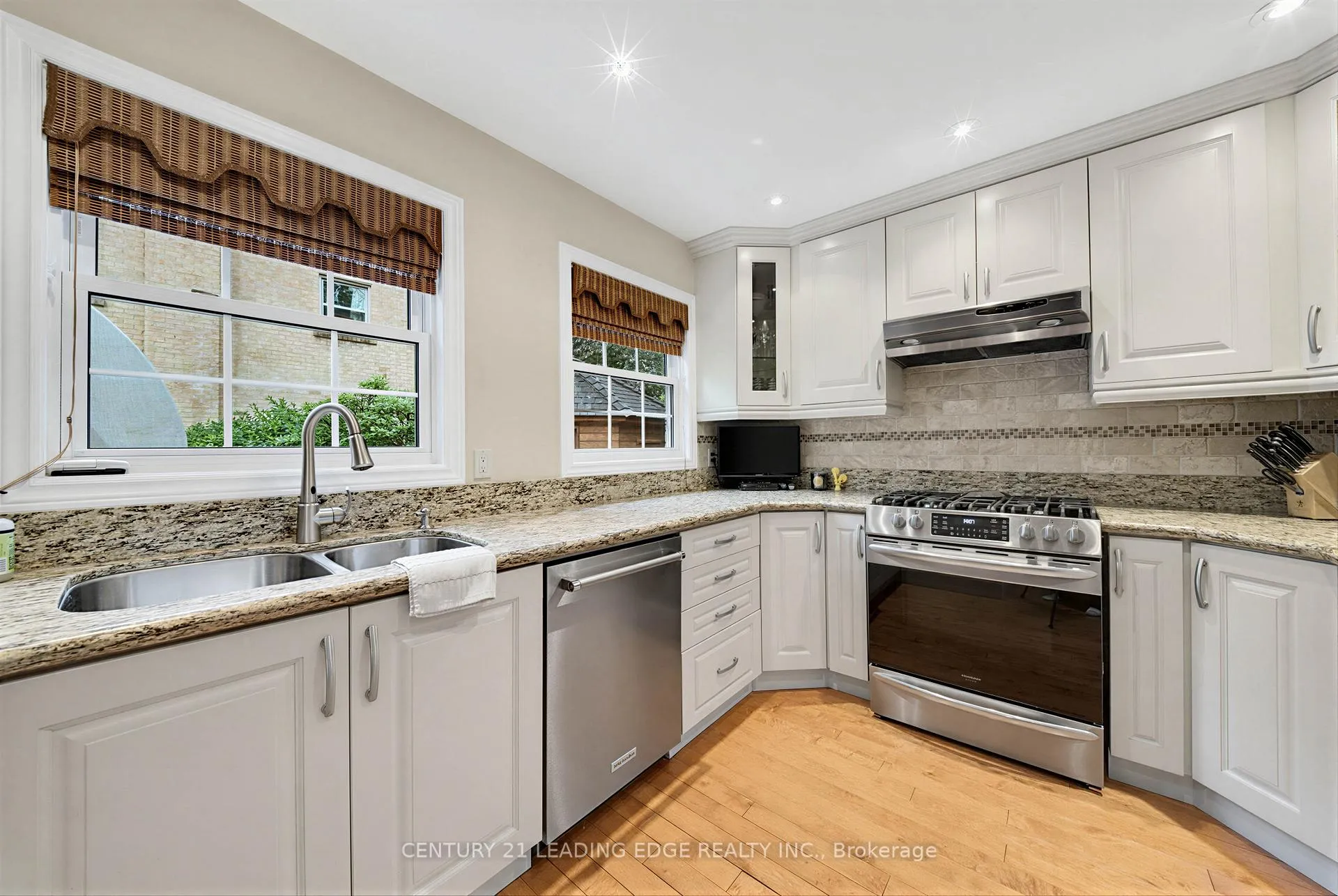 Photo 20 of 11 Hedgewood Drive, Markham, Unionville — HOMEH