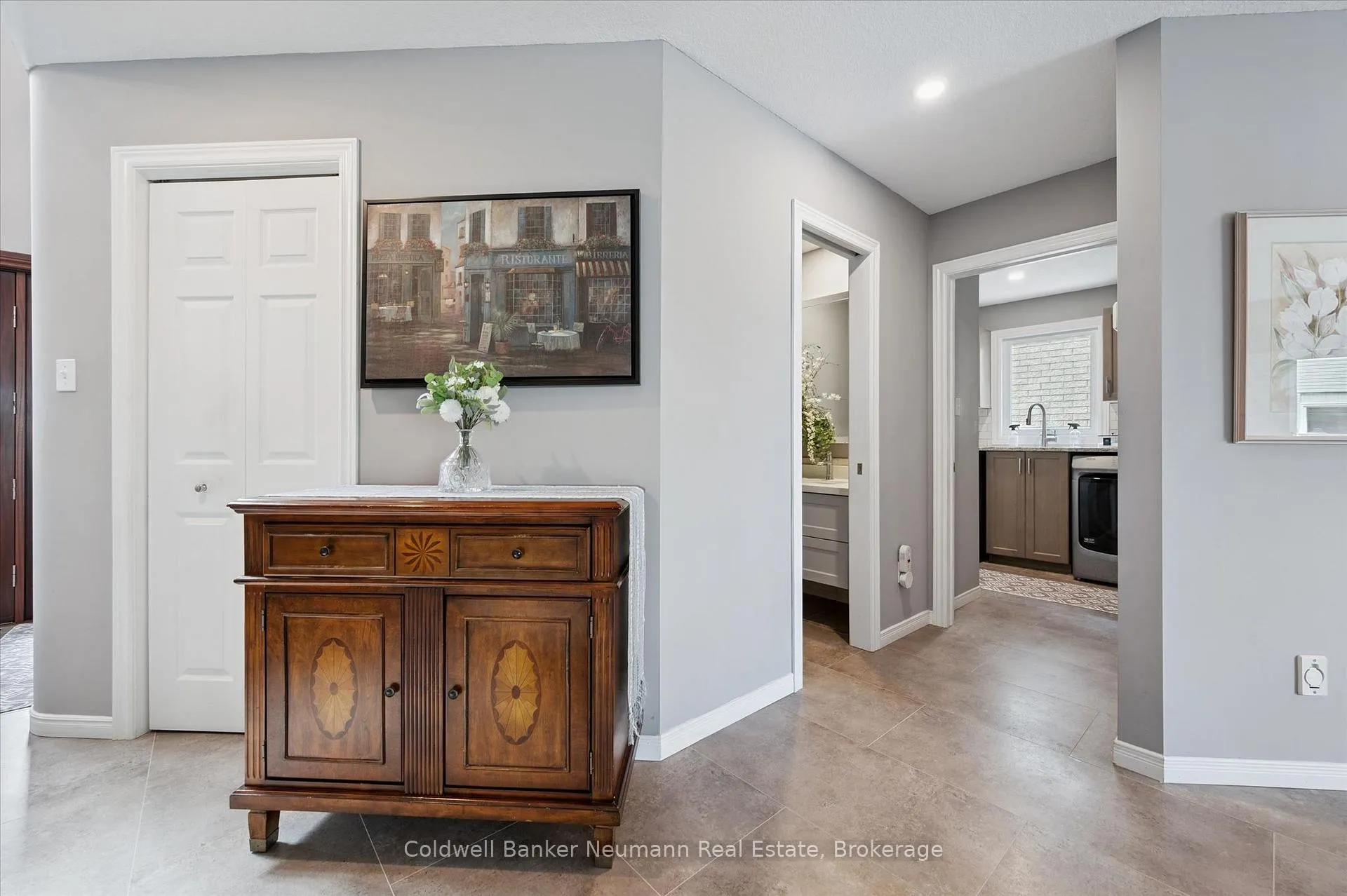 Photo 19 of 68 Grey Oak Drive, Guelph, Pineridge/Westminster Woods — HOMEH