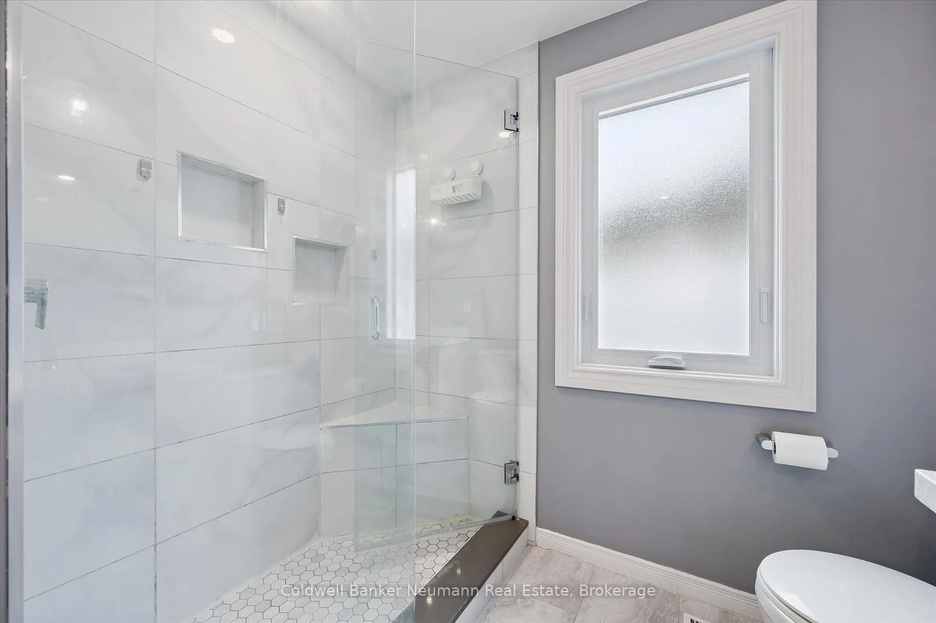 Photo 28 of 68 Grey Oak Drive, Guelph, Pineridge/Westminster Woods — HOMEH
